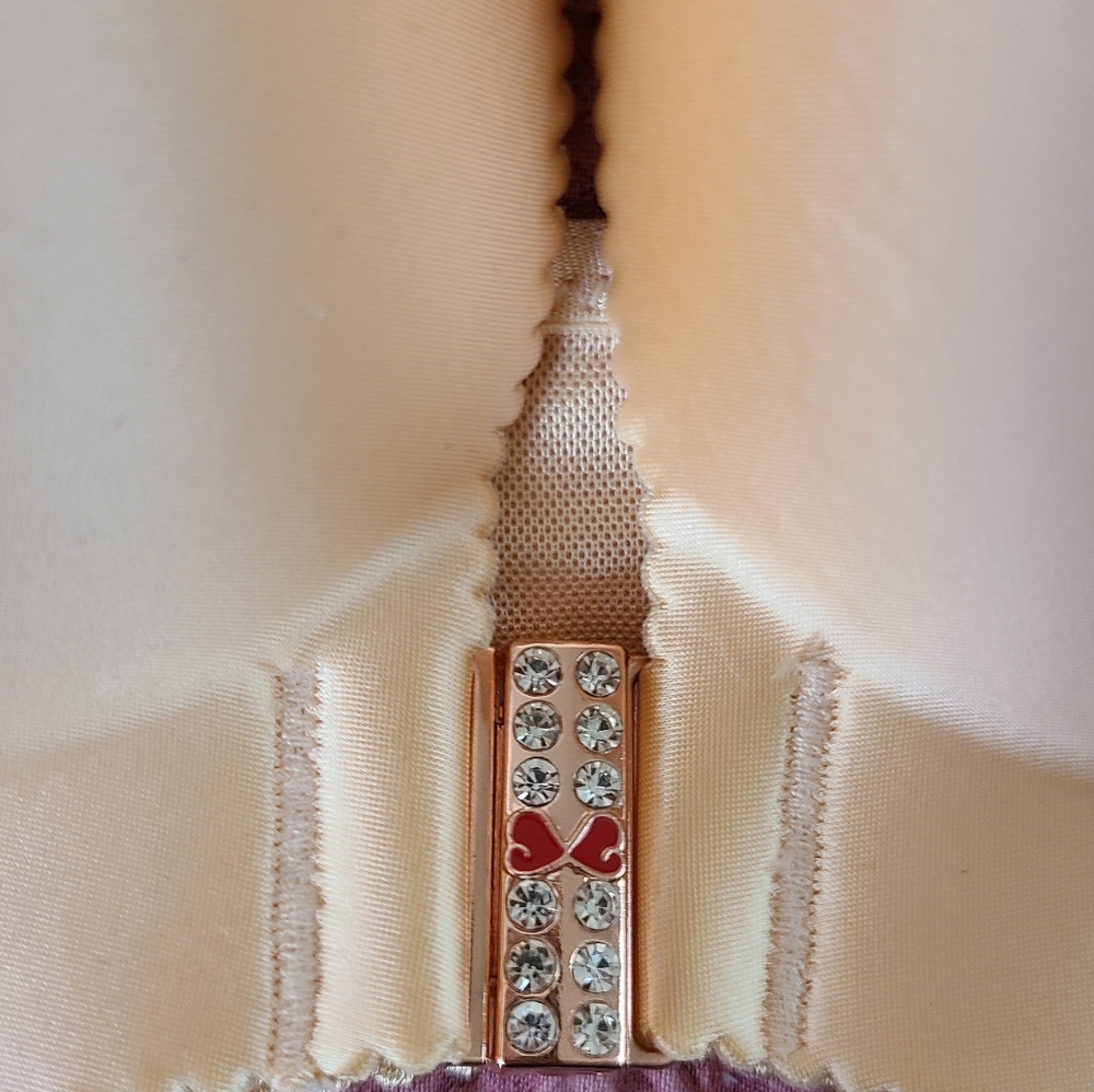 Bra - Picture 2 of 4